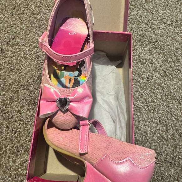 Disney Princess Toddler Heels - Picture 4 of 7